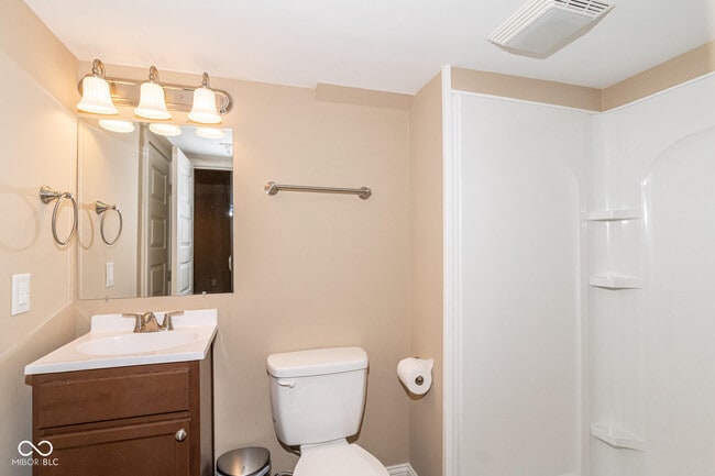 Building Photo - 10599 Geist View Dr