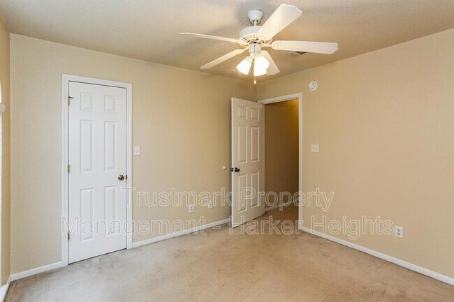 Building Photo - 4505 Vahrenkamp Dr