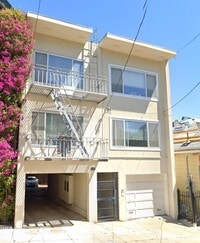 Building Photo - 124 Rivoli St