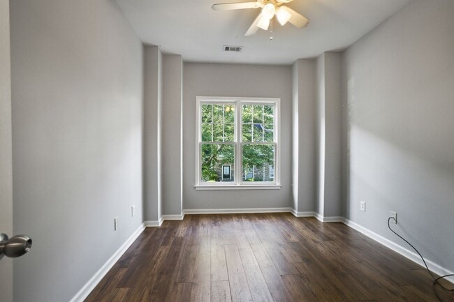 Building Photo - 1243 Harris Commons Pl