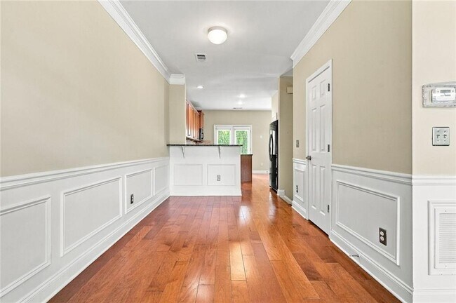 Building Photo - 217 16th St NW