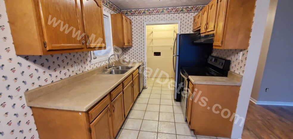 Building Photo - 5 Frankie Ln