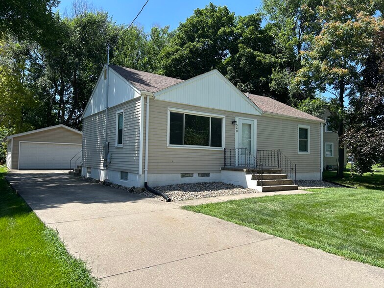 Primary Photo - 540 3rd St