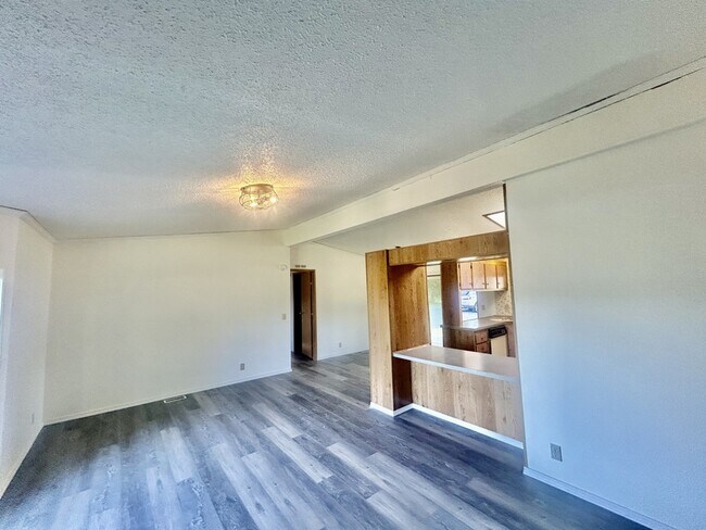 Building Photo - 2453 E 66th Terrace