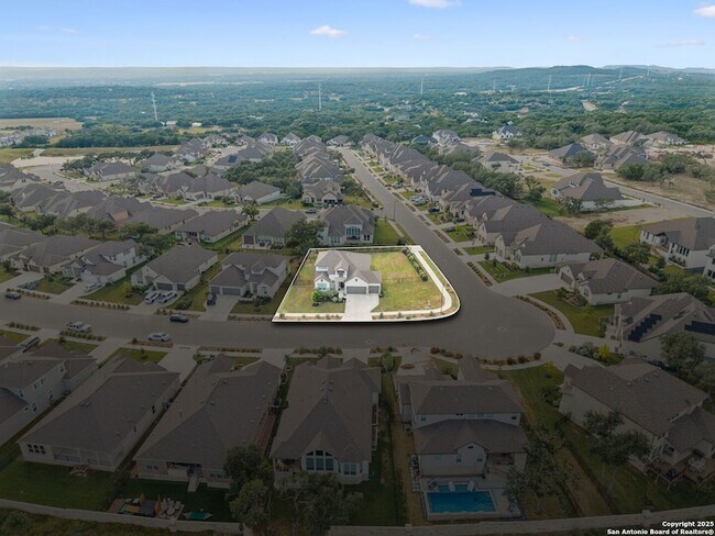 Building Photo - 462 Vamanos