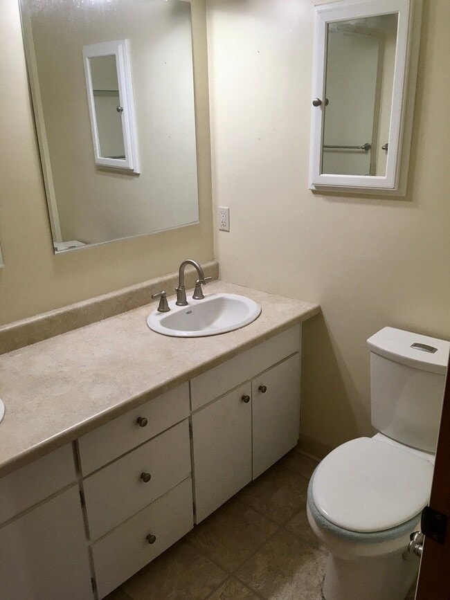 Building Photo - 7009 Church St