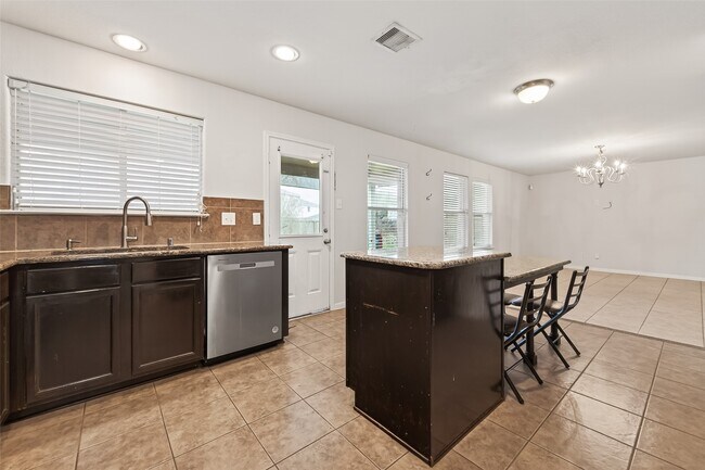 Building Photo - 8115 Sweetstone Bluff Ln