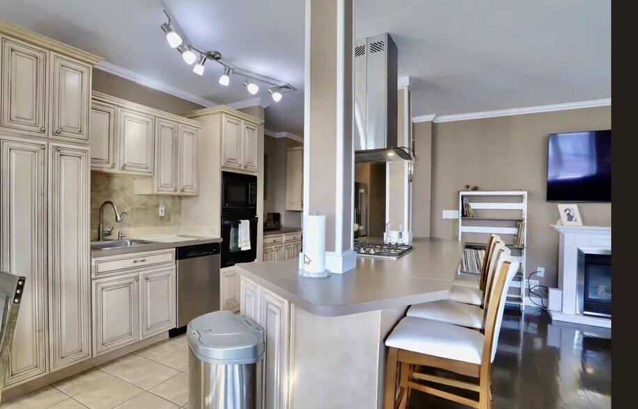 Building Photo - 2520 John F Kennedy Blvd