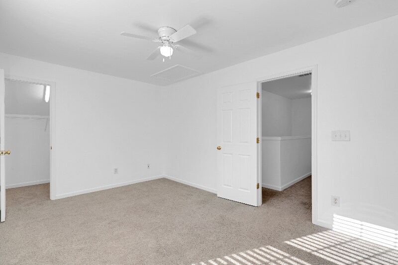 Building Photo - 2290 Hanover Drive