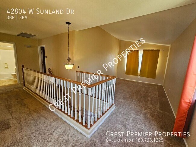 Building Photo - 42804 W Sunland Dr