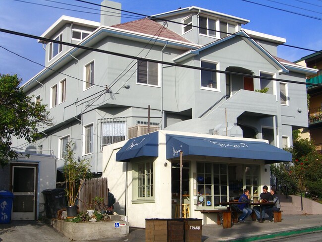 Building Photo - One-bedroom apartment in North Berkeley be...