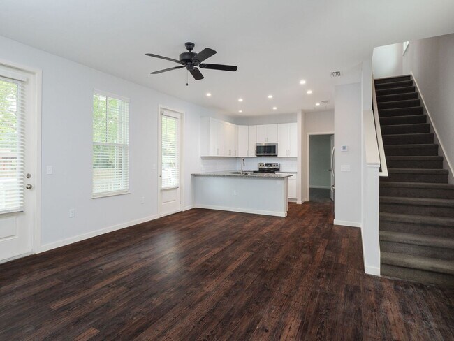 Building Photo - Thelma Lane - Luxury 4 Bedroom, 4 Bathroom...