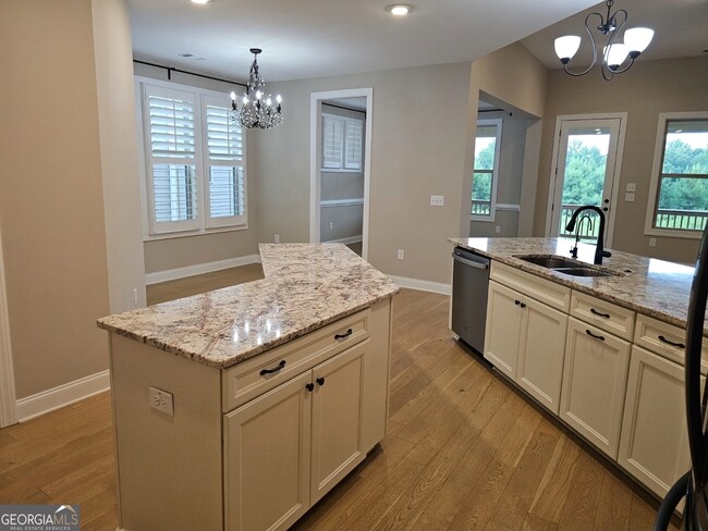 Building Photo - 609 Tulip Poplar Dr