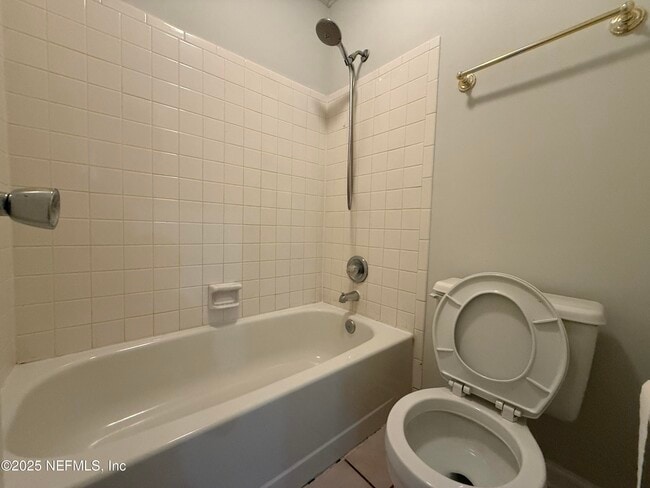 Building Photo - 8348 Westover Ct