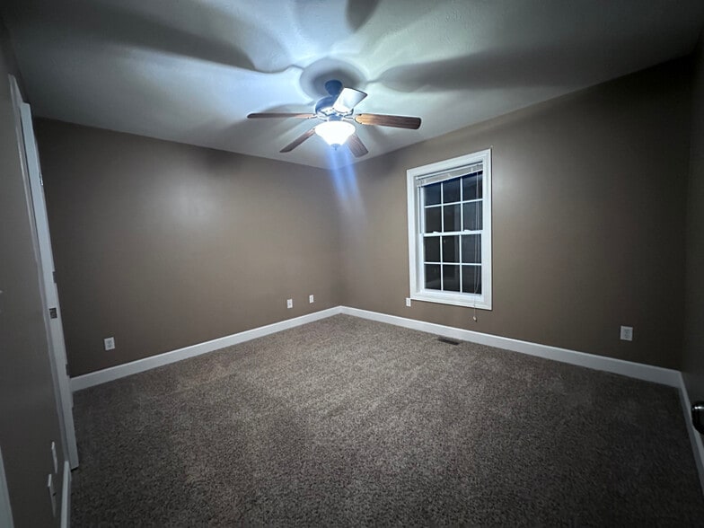 Building Photo - 1599 Tucker Schoolhouse Rd