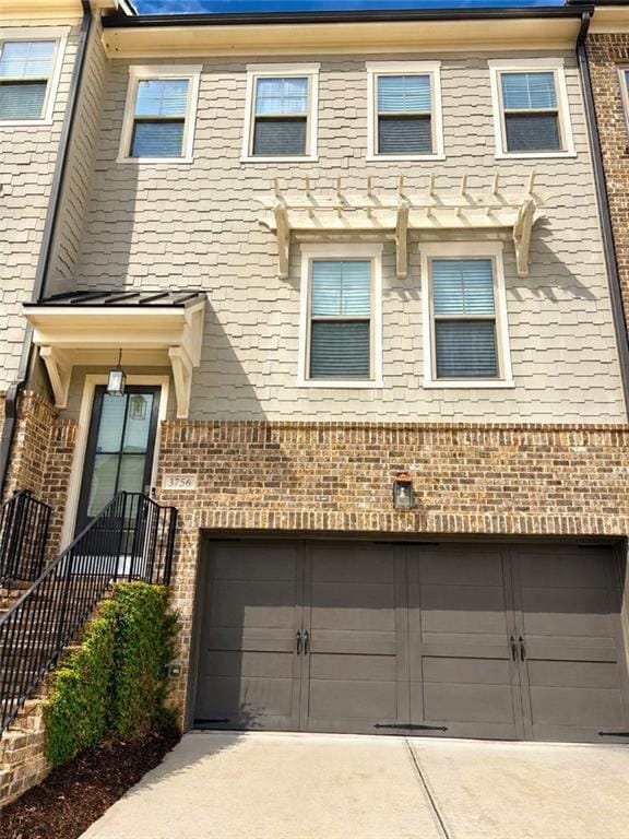 Building Photo - 3756 Huger Pl