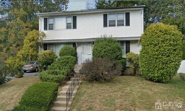 Building Photo - 84 Wildwood Ave