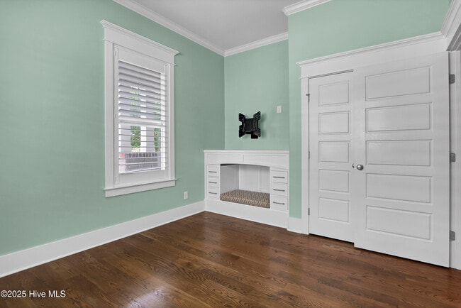 Building Photo - 2065 Shelmore Way