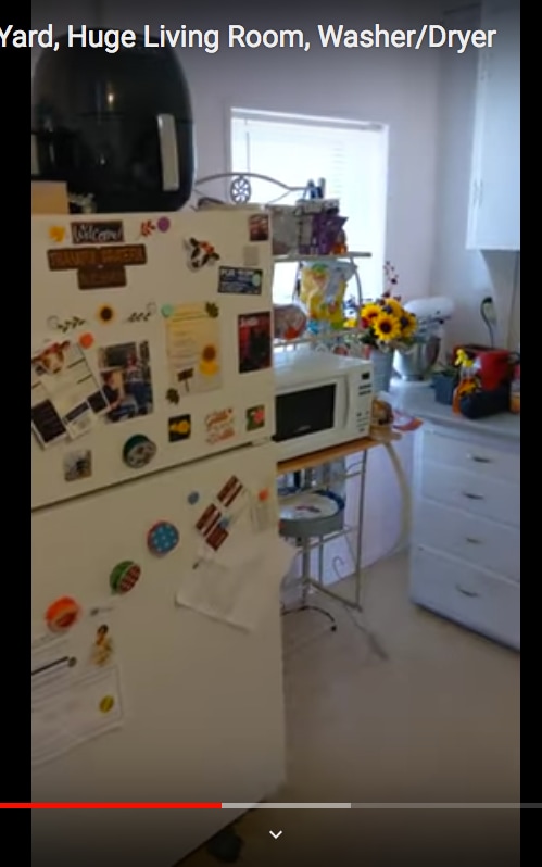 Building Photo - 360 N Pine St