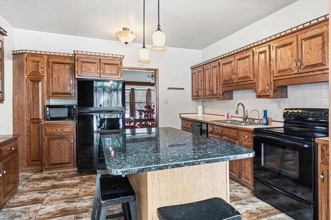 Building Photo - 14242 Hein Ln