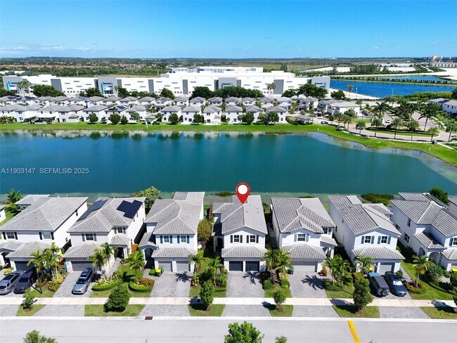 Building Photo - 1411 SE 26th Rd