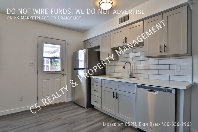 Building Photo - 3929 W El Caminito Dr