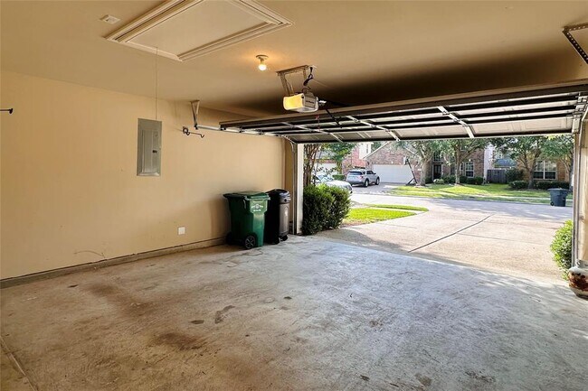 Building Photo - 24535 Sawgrass Meadow Ln