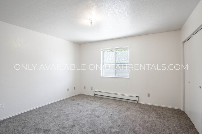 Building Photo - 131 E 300 S
