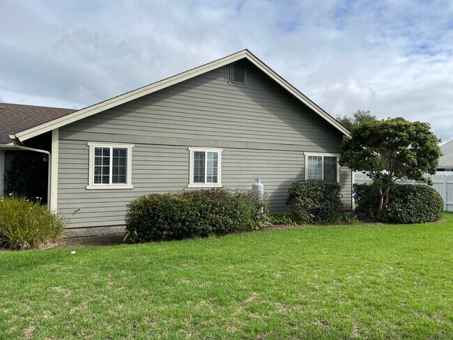 Building Photo - Beckvold, L.C. (1)