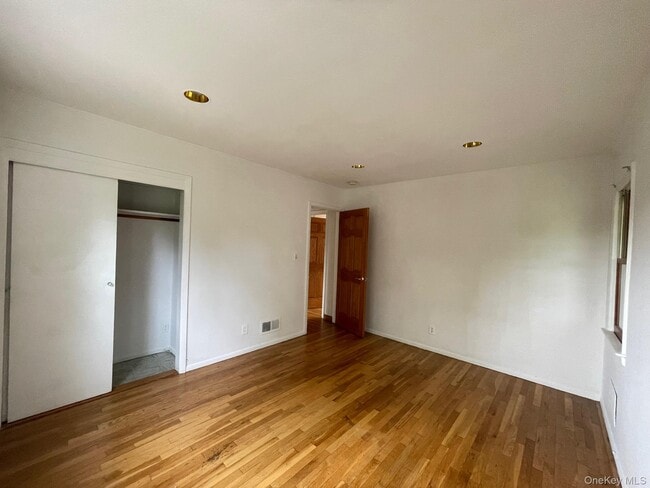 Building Photo - 66 Laron Dr