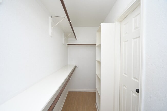 Building Photo - 10015 Bitternut Hickory Ln