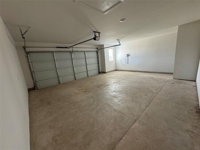 Building Photo - 121 Tektite Ter