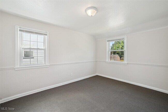 Building Photo - 13511 Thraves Rd
