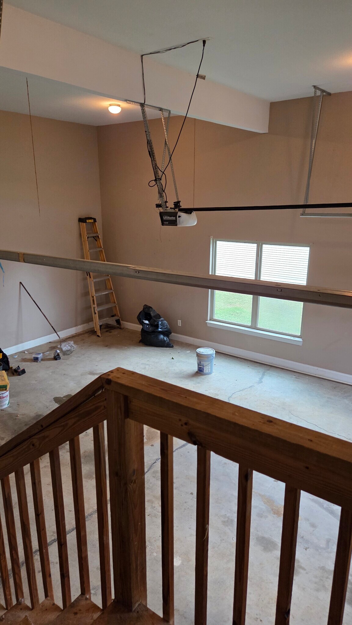 Building Photo - 324 Avenue of the Oaks