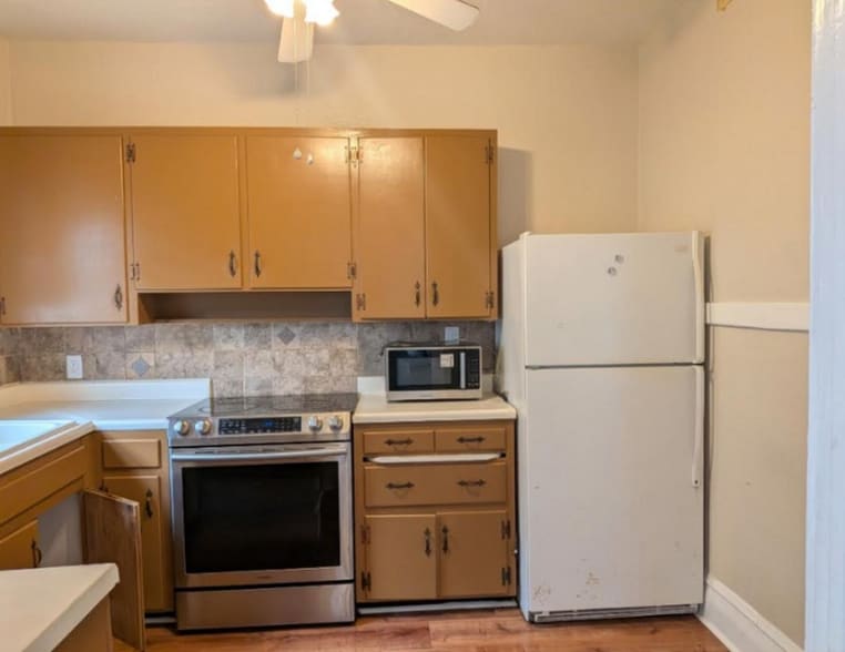 Building Photo - 1008 Lake Ave