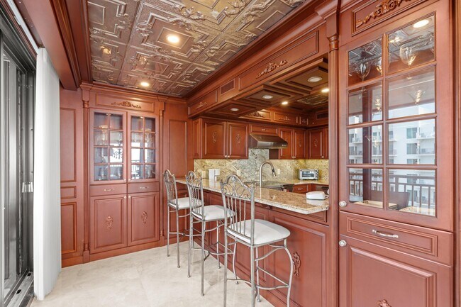 Building Photo - 3400 N Ocean Dr
