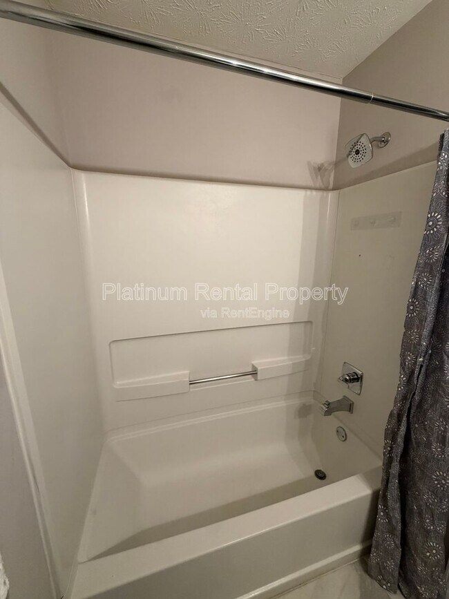 Building Photo - 2675 Wildflower Ln SW