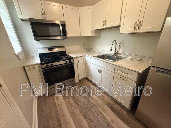 Building Photo - 3201 Ailsa Ave