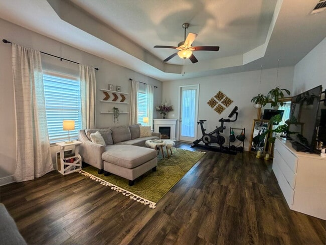 Building Photo - 593 Riverwalk Cir