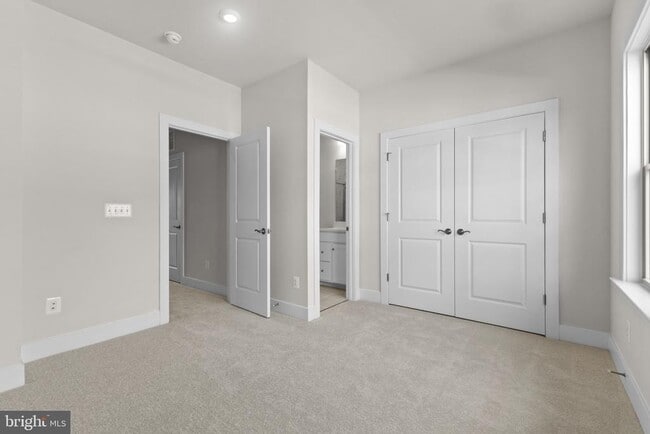 Building Photo - 8875 Curie St