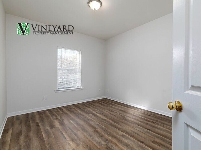 Building Photo - 3684 Autumn View Dr