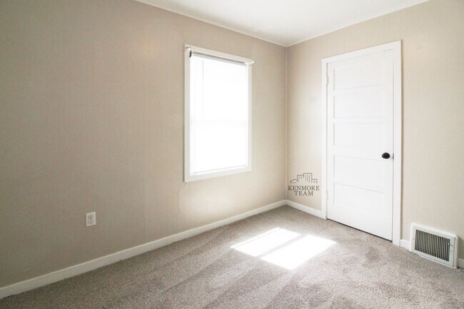 Building Photo - 2 Bed/1 Bath Duplex in Central Richland