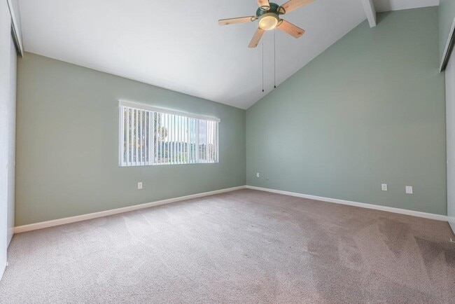 Building Photo - 3576 Ridge Rd