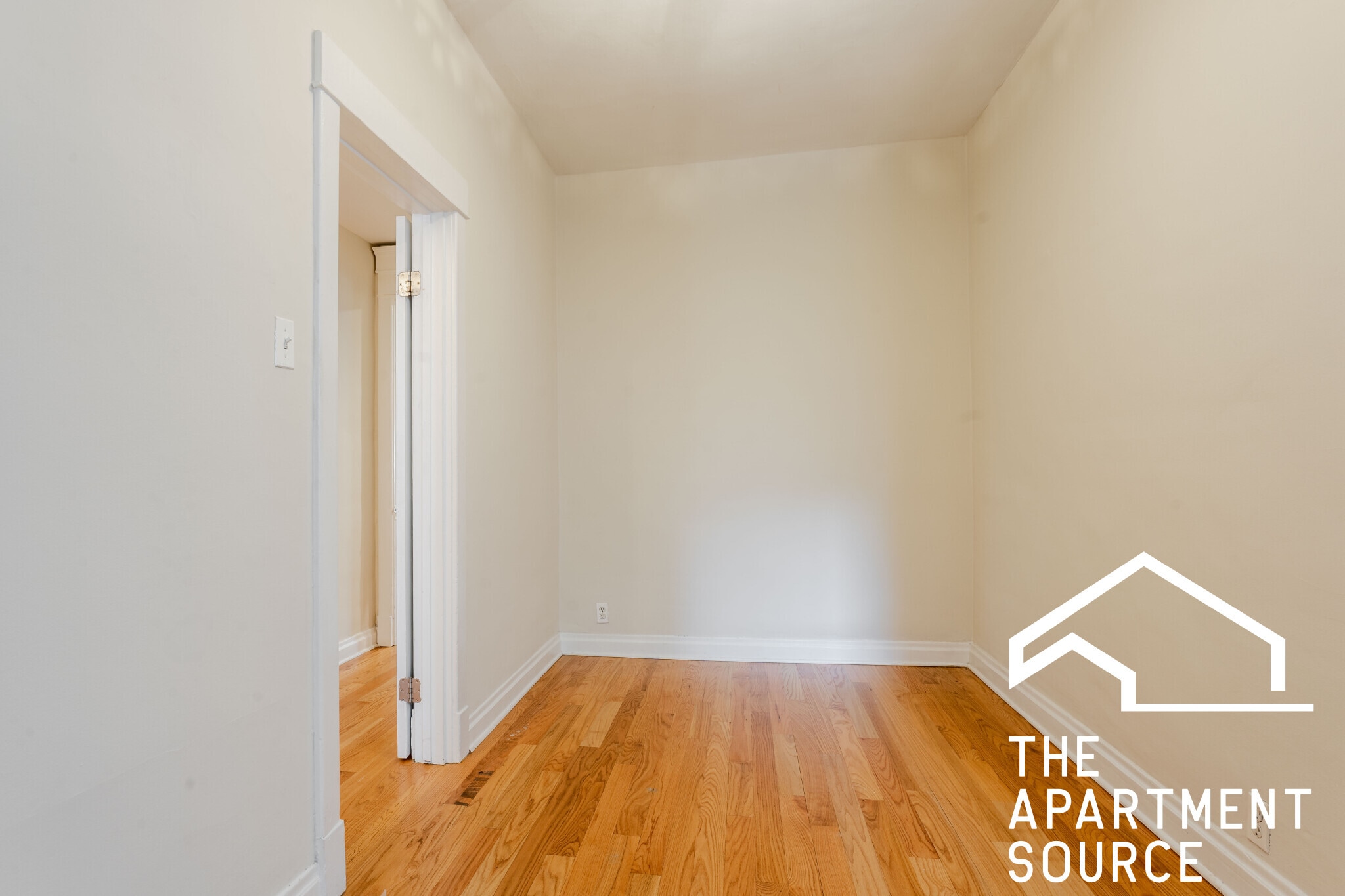 Building Photo - 2660 N Ashland Ave