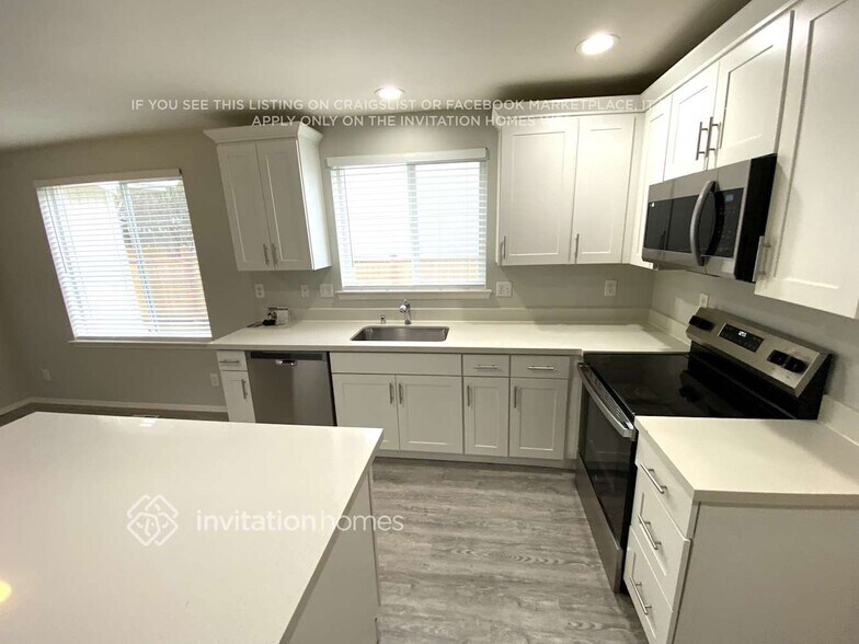 Building Photo - 29145 53rd Pl S