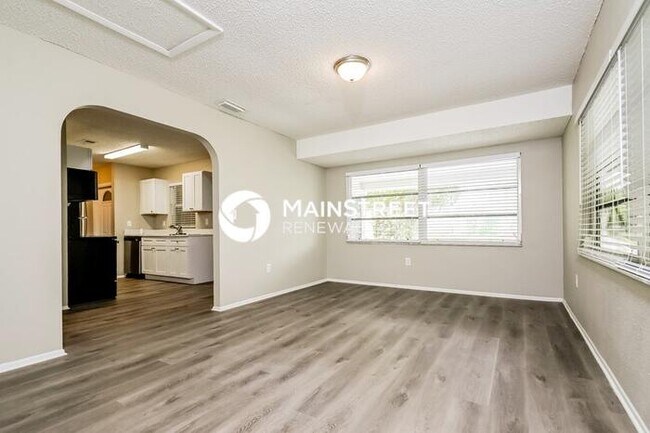 Building Photo - 3 Bedroom Pet-Friendly Home in NORTH PORT, FL with Main Street Renewal