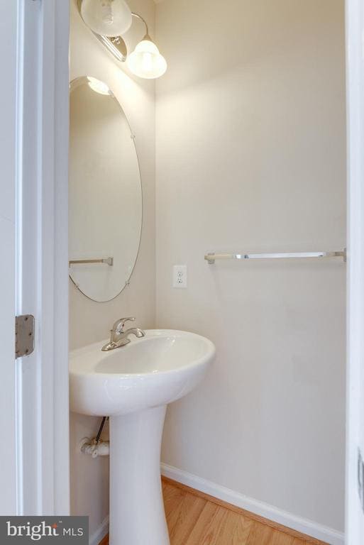 Building Photo - 10424 Goldenrod Dr