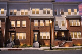 Building Photo - 342 South Dr