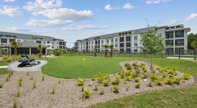 Building Photo - 2385 Vera Wy