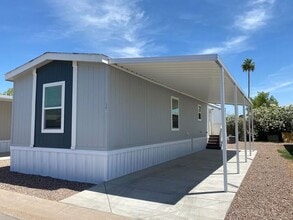 Building Photo - 2060 N Center St